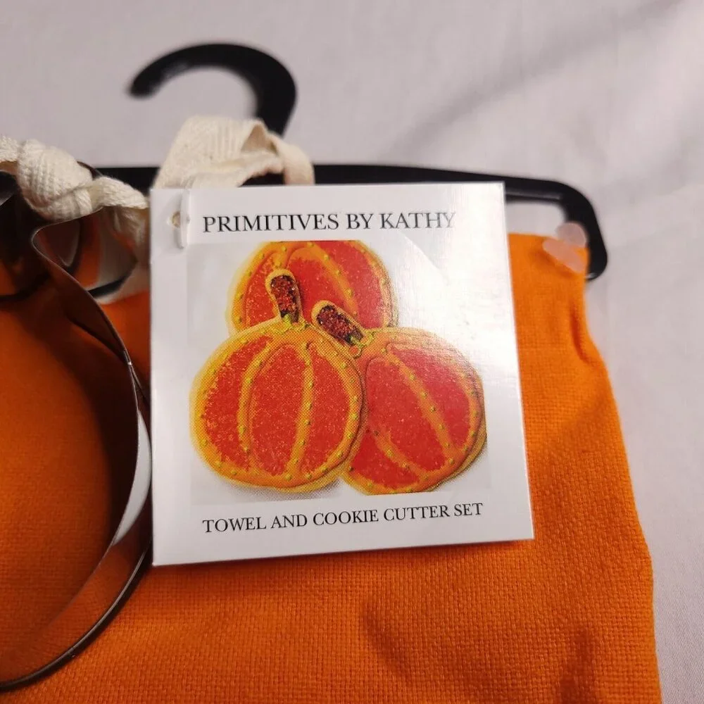 Halloween Kitchen Towel Set with Pumpkin Cookie Cutter Primitives By Kathy
